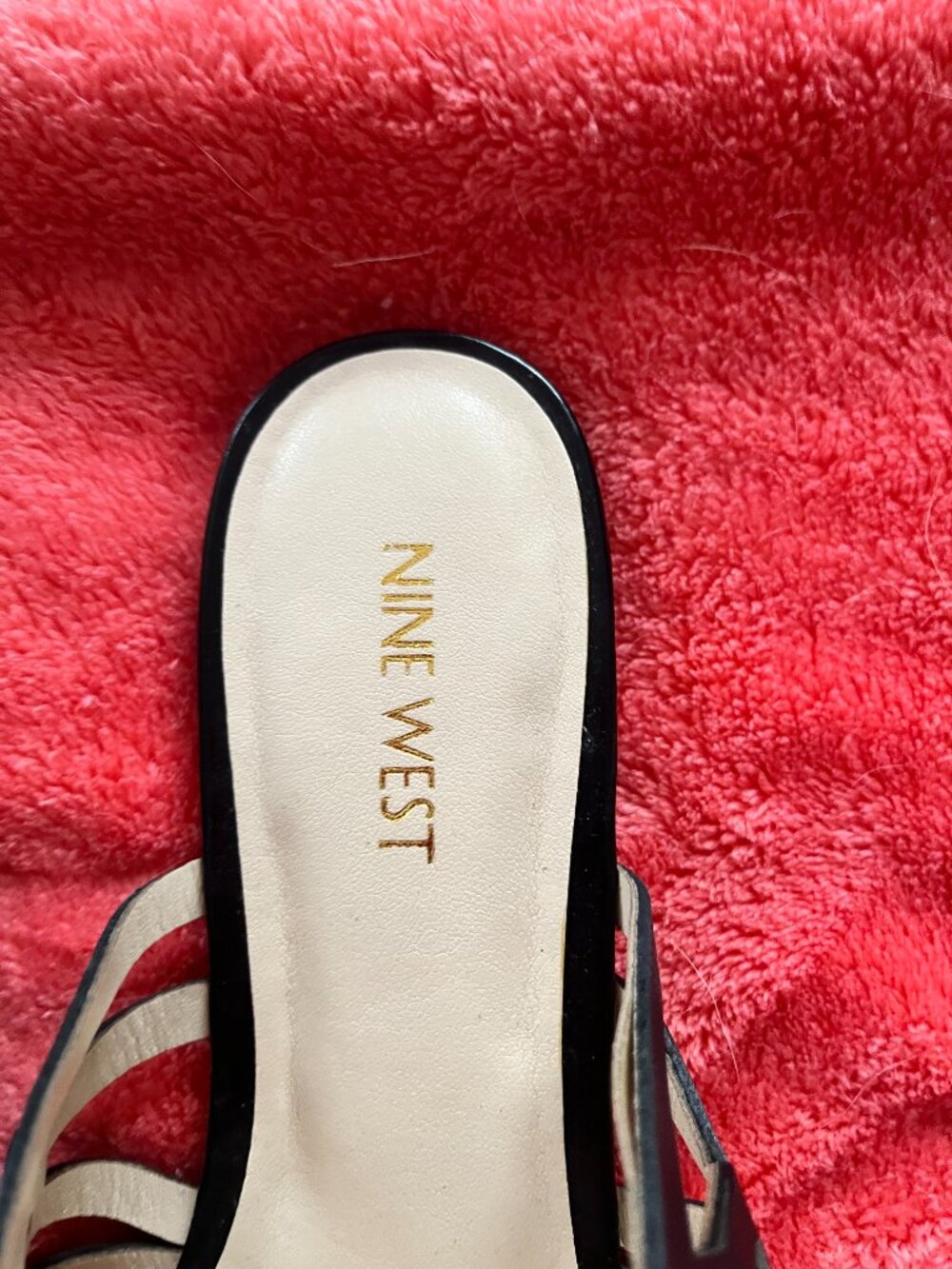 Nine West Black Leather Sandals NIB - Picture 4 of 4